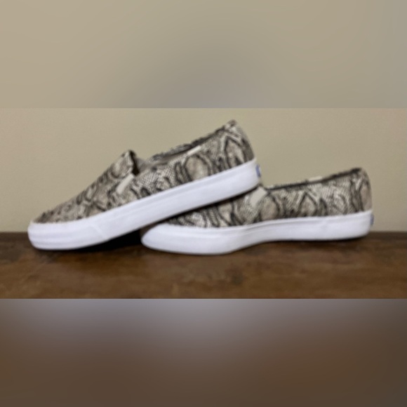 Keds Snake Skin Patterned Slip-On tennis shoe NWOT! - Picture 6 of 8